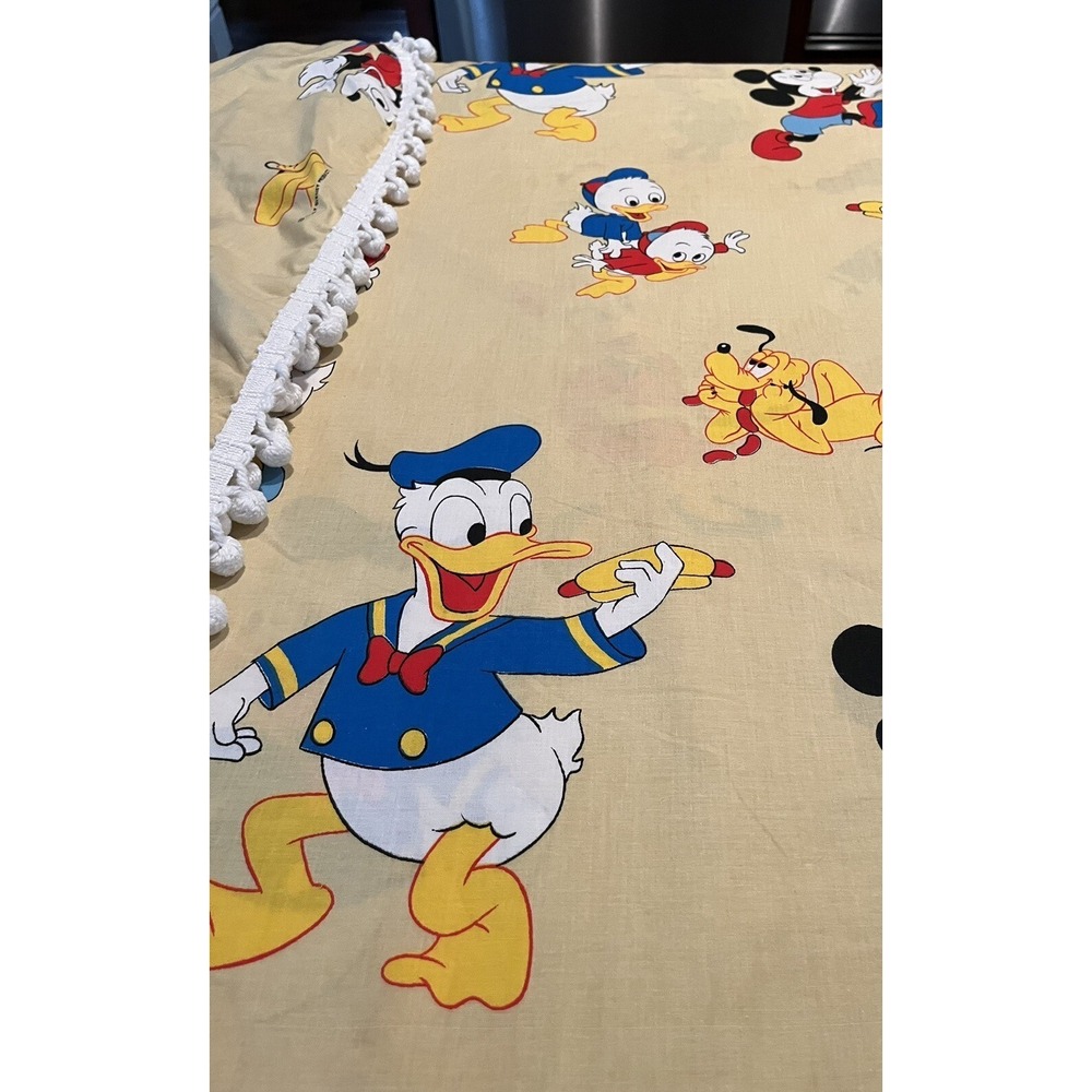 VTG Walt Disney Mickey Mouse Twin Bedspread With Pom Poms 80"x110"  Wamsutta